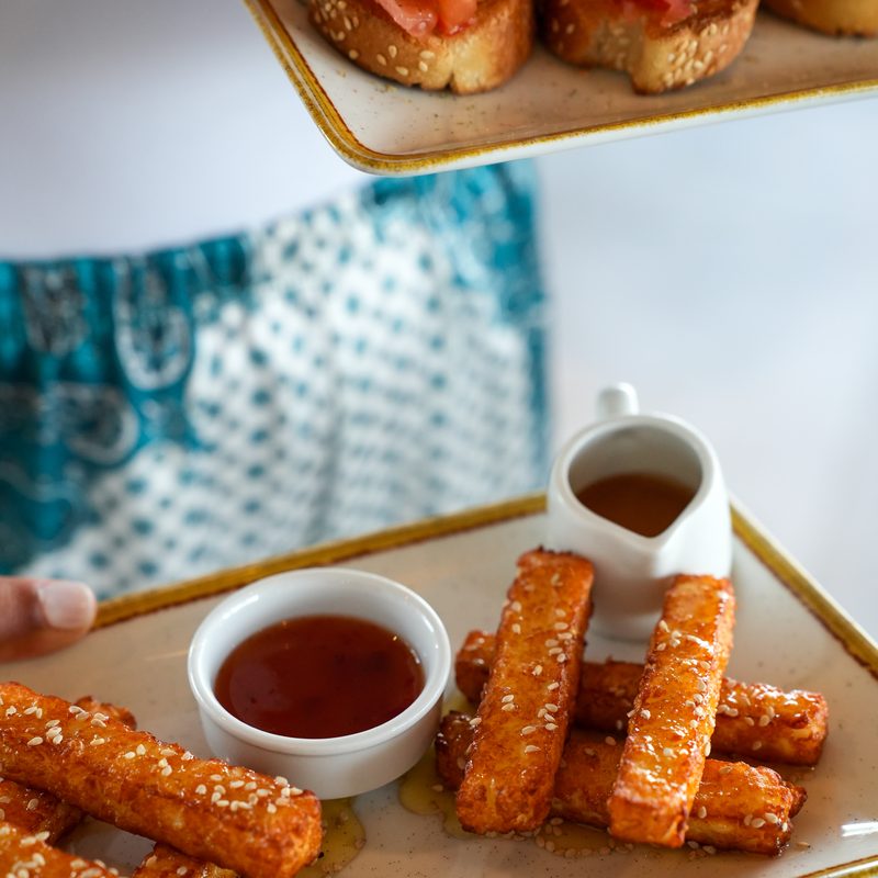 Halloumi fries with honey glaze and sweet chilli dip